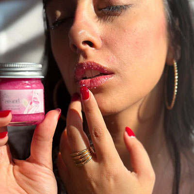 اسکراب لب سزامول