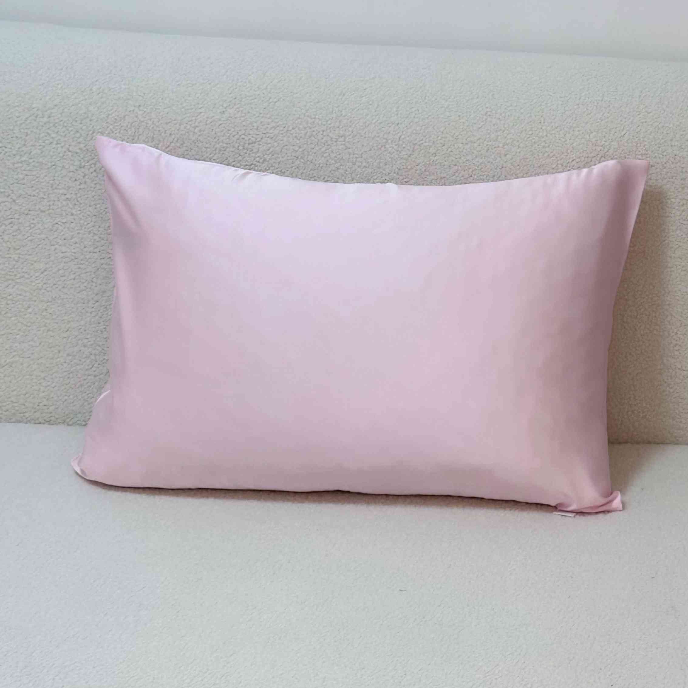 روبالشتی ساتن صورتی